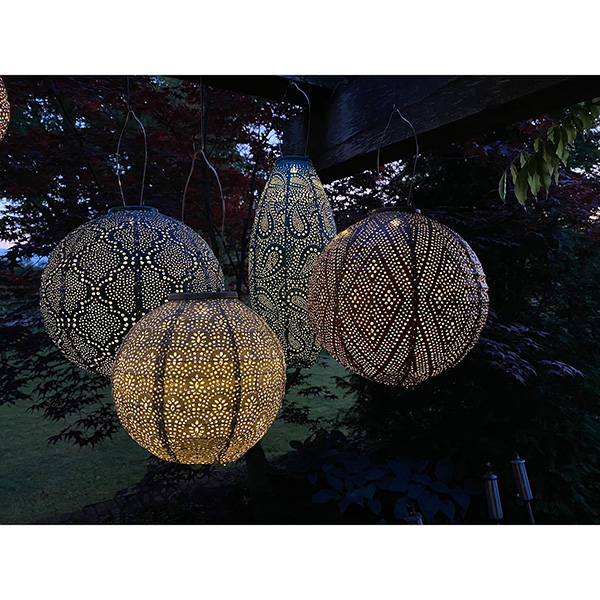 Illuminated Lanterns Garden