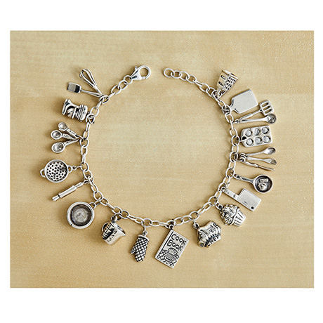 Charm Bracelet with ARCADIO Rose Heart Clasp and Nine Charms