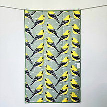 Alternate Image 10 for Backyard Birds Kitchen Towels